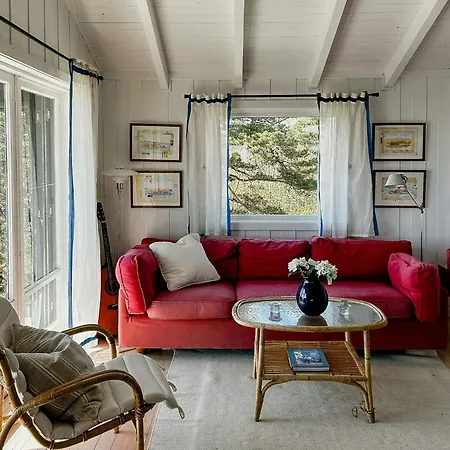 Family By The Sea With Private Pier Ula