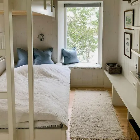 Дом отдыха Family By The Sea With Private Pier *