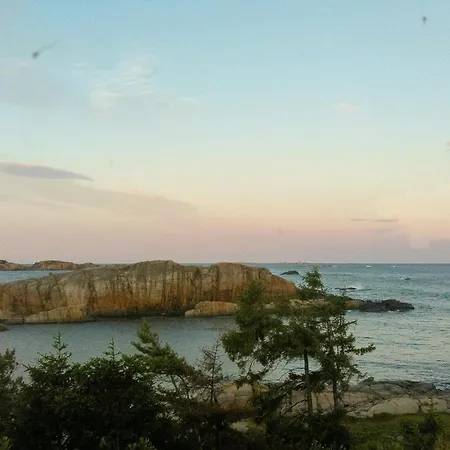 Family By The Sea With Private Pier Ula