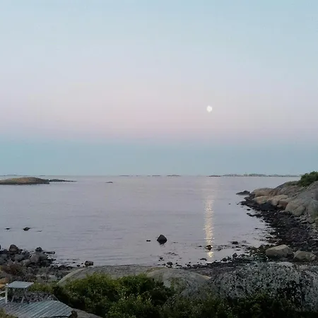 Family By The Sea With Private Pier Дом отдыха