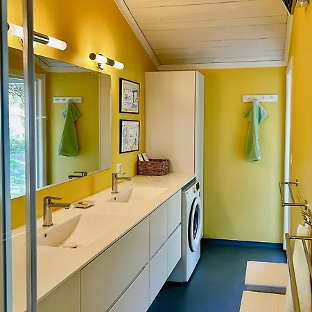 Family By The Sea With Private Pier Дом отдыха *